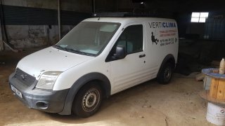 Ford E-Transit Courier 2012
