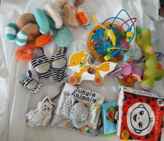 Lote de juguetes para bebés