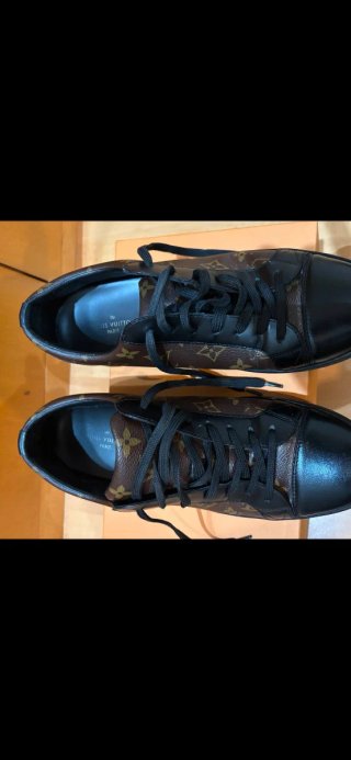 Zapatillas Louis Vuitton (LV)