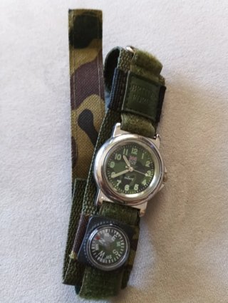 Reloj Militar British Forces con Brújula
