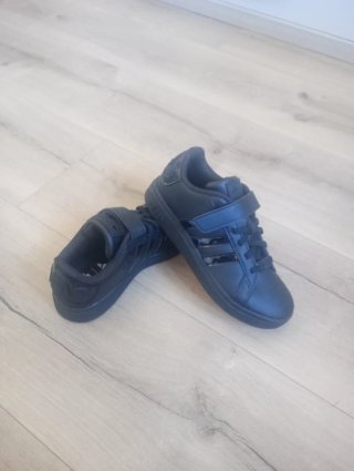 Deportivas Adidas Star Wars Niño Negras. Talla 33
