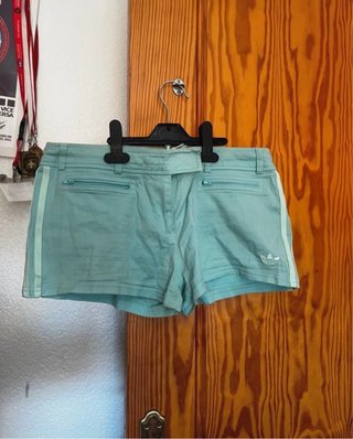 Pantalones cortos Adidas color verde azulado