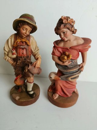 Dos figuras de belén antiguas 14 cm.