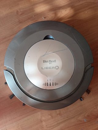 Robot aspirador Dirt Devil, modelo Libero