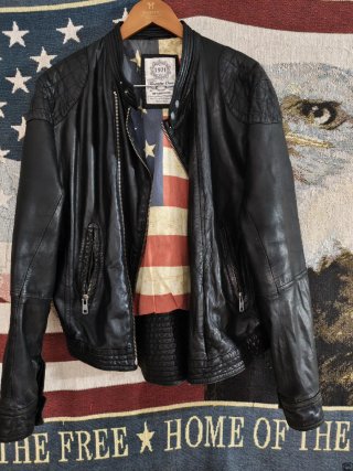 Chaqueta de Piel Negra McGregor