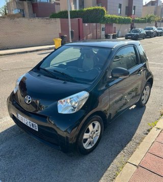 Toyota iQ 2010