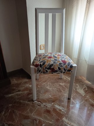 6 Sillas de comedor de madera