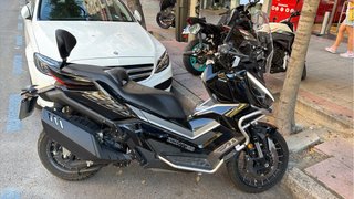 Zontes 368g Maxi Scooter Negra