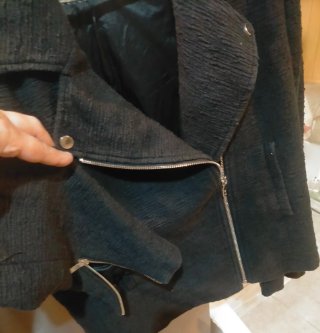 Chaqueta torera Massimo Dutti cremalleras manga