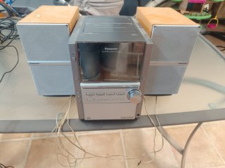 Minicadena Panasonic con Altavoces