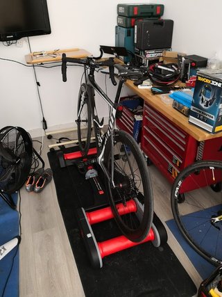 Rodillo Elite Quick Motion