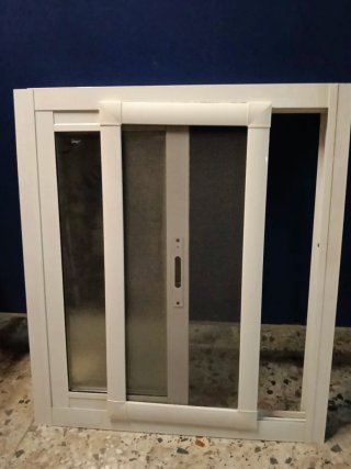Ventana de Aluminio Blanca Corredera