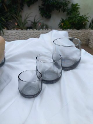 12 Vasos de Cristal Ahumado Vintage