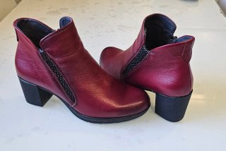 Botines burdeos piel tacón