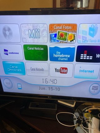 Nintendo Wii + juegos y accesorios