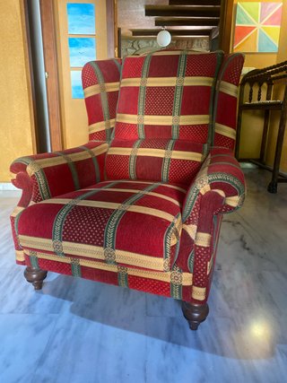 Sillón Orejero de Madera