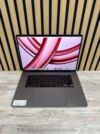 MacBook Pro 16'' 2019 i7 16GB 500GB