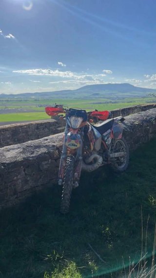 Moto Enduro KTM 250 2 Tiempos