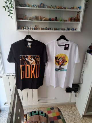 Lote 9 Camisetas Unisex nuevas con etiqueta M
