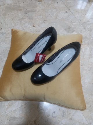 Scarpe décolleté punta arrotondata tacco 8
