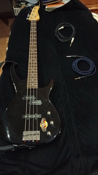 Bajo eléctrico Academy
