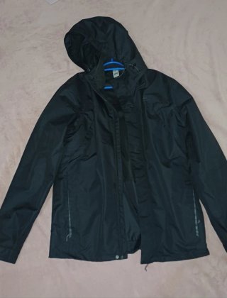 Chubasquero Quechua negro