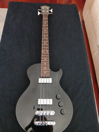 Bajo Ibanez Reedición 71 Escala Corta. Les Paul.