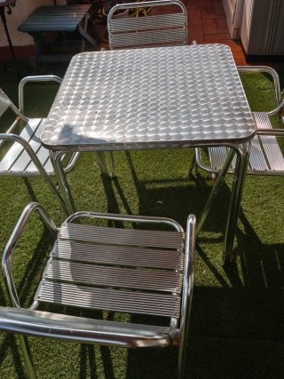 Set Mesa de Bar y 4 Sillas de Aluminio