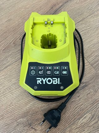 Cargador Ryobi ONE+ BCL14181H 14,4V-18V