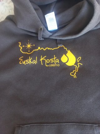 Sudadera Marrón Euskal Kosta Lekeitio