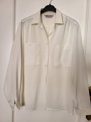 Blusa camisera blanca Travelis