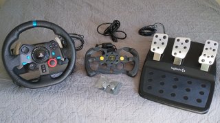 Volante Logitech G29 con Pedales