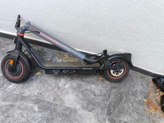 Patinete Eléctrico Cecotec Bongo D40 XL