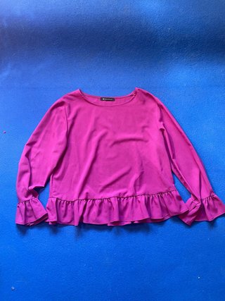 Blusa Fucsia con Volantes