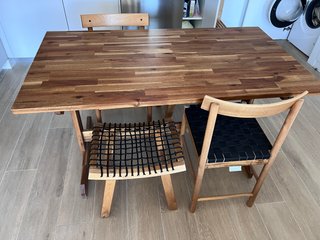 Juego de Mesa de Comedor y Sillas de Madera