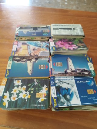 Lote de 40O viejas tarjetas telefónicas de Uruguay
