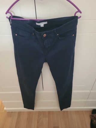 Pantalón azul de mujer