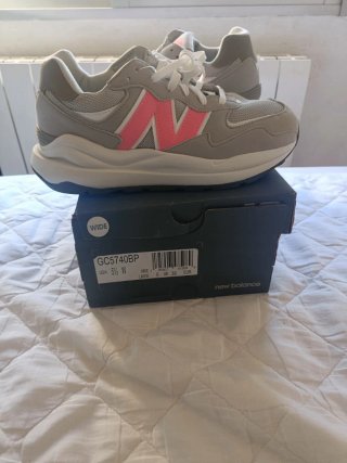 Zapatillas New Balance 574+ Gris y Rosa