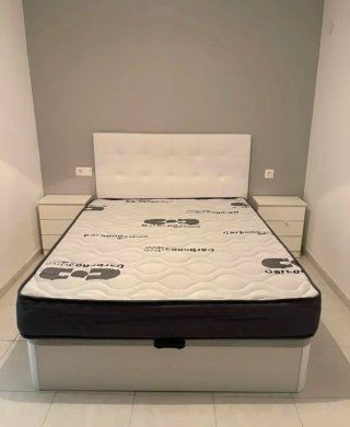 Camas y cómodas
