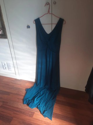 Vestido de fiesta largo color azul petróleo