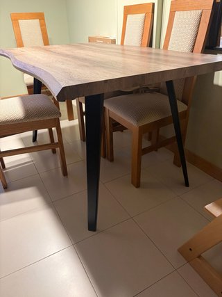 Mesa de Comedor Estilo Industrial