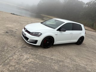Volkswagen Golf 2014