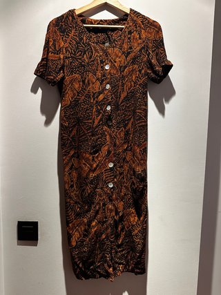 Vestido Marrón con Motivos Étnicos Talla S
