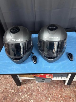2 Cascos LS2 Strobe II (con intercomunicador)