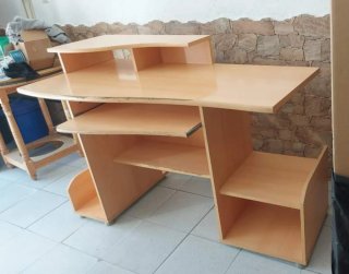 Escritorio de madera