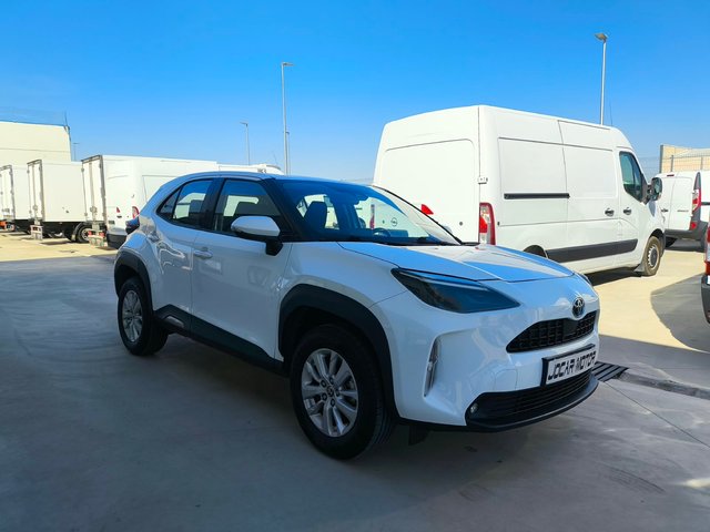 TOYOTA YARIS CROSS 120H E-CVT BUSINESS PLUS 116CV