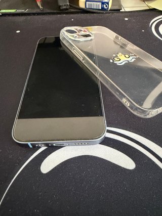 iPhone 14 - Include accessori extra