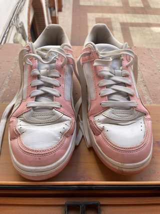 Zapatillas Puma Blancas y Rosas