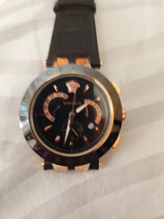 Reloj Versace Mujer Negro y Dorado