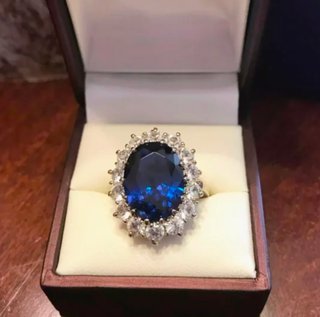Anillo Zafiro 6.90CT laminado en oro 18k y titanio